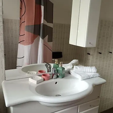 Forti Genova-free Parking Castellaccio Apartment *