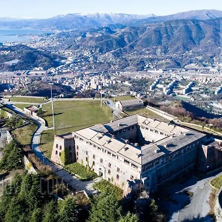 Apartamento Forti Genova-free Parking Castellaccio *